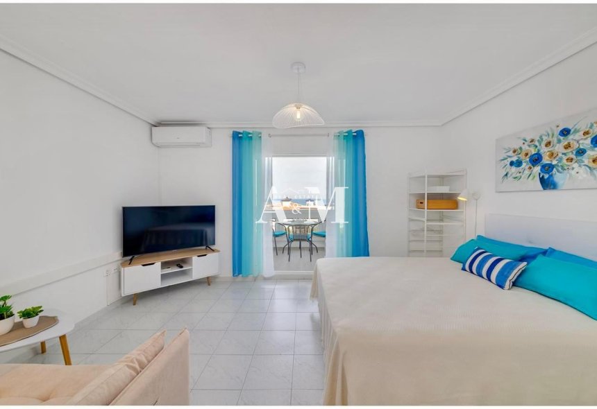 Long Term Rental - Study - Torrevieja - Torrelamata - La Mata