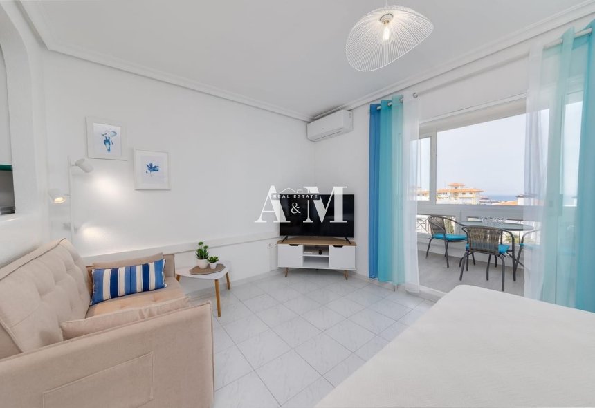 Long Term Rental - Study - Torrevieja - Torrelamata - La Mata