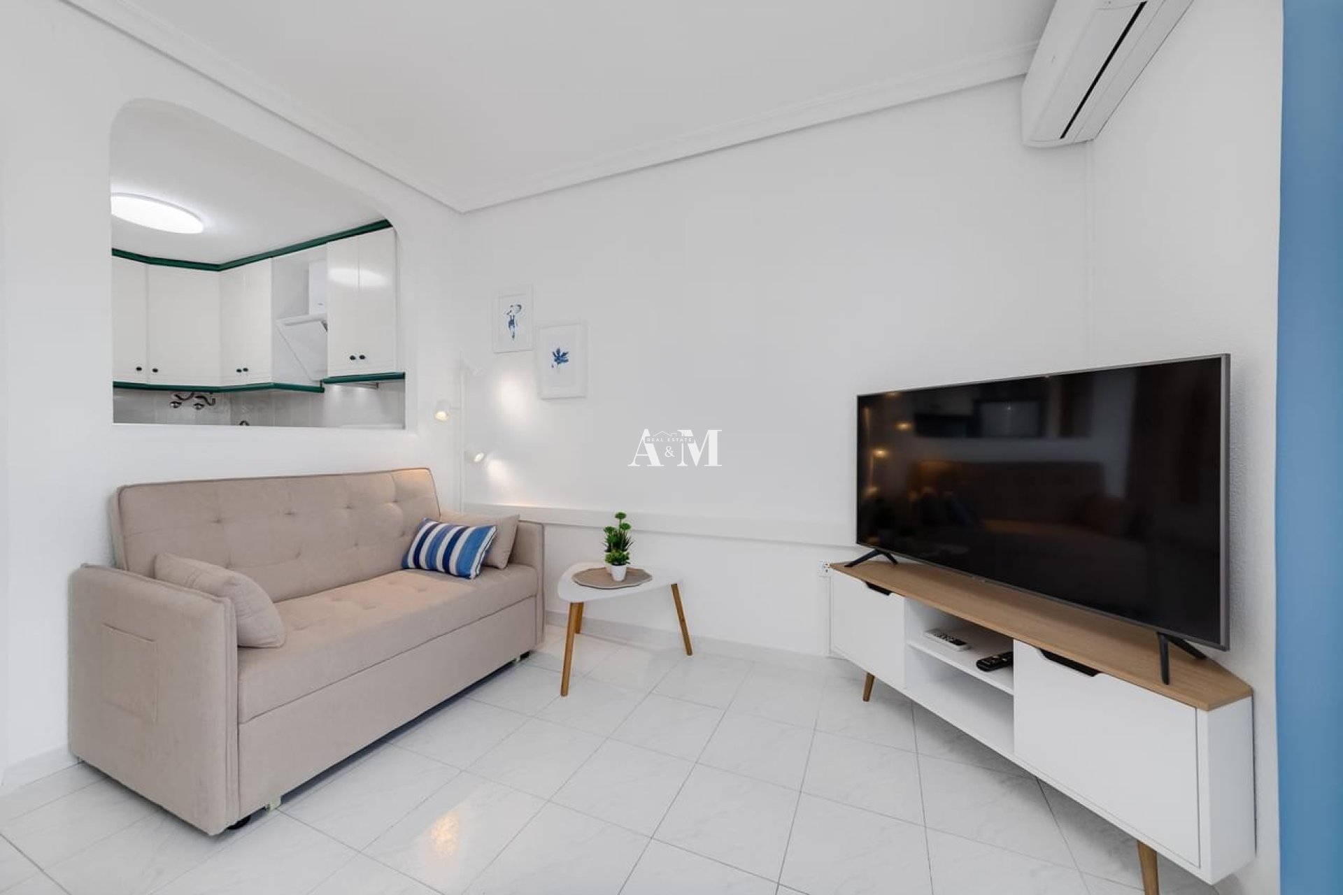 Long Term Rental - Study - Torrevieja - Torrelamata - La Mata