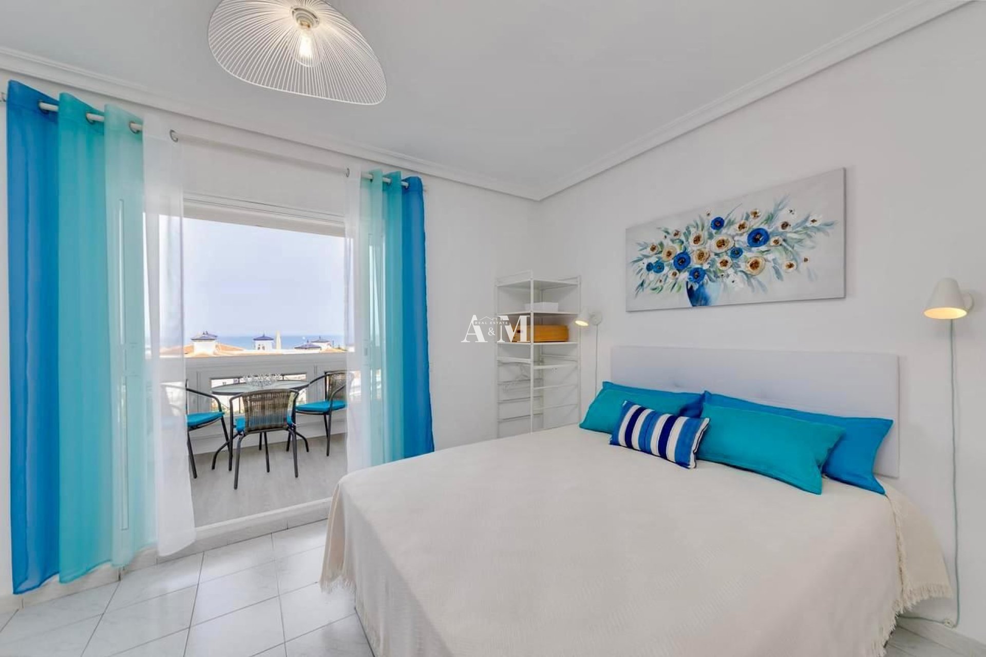 Long Term Rental - Study - Torrevieja - Torrelamata - La Mata