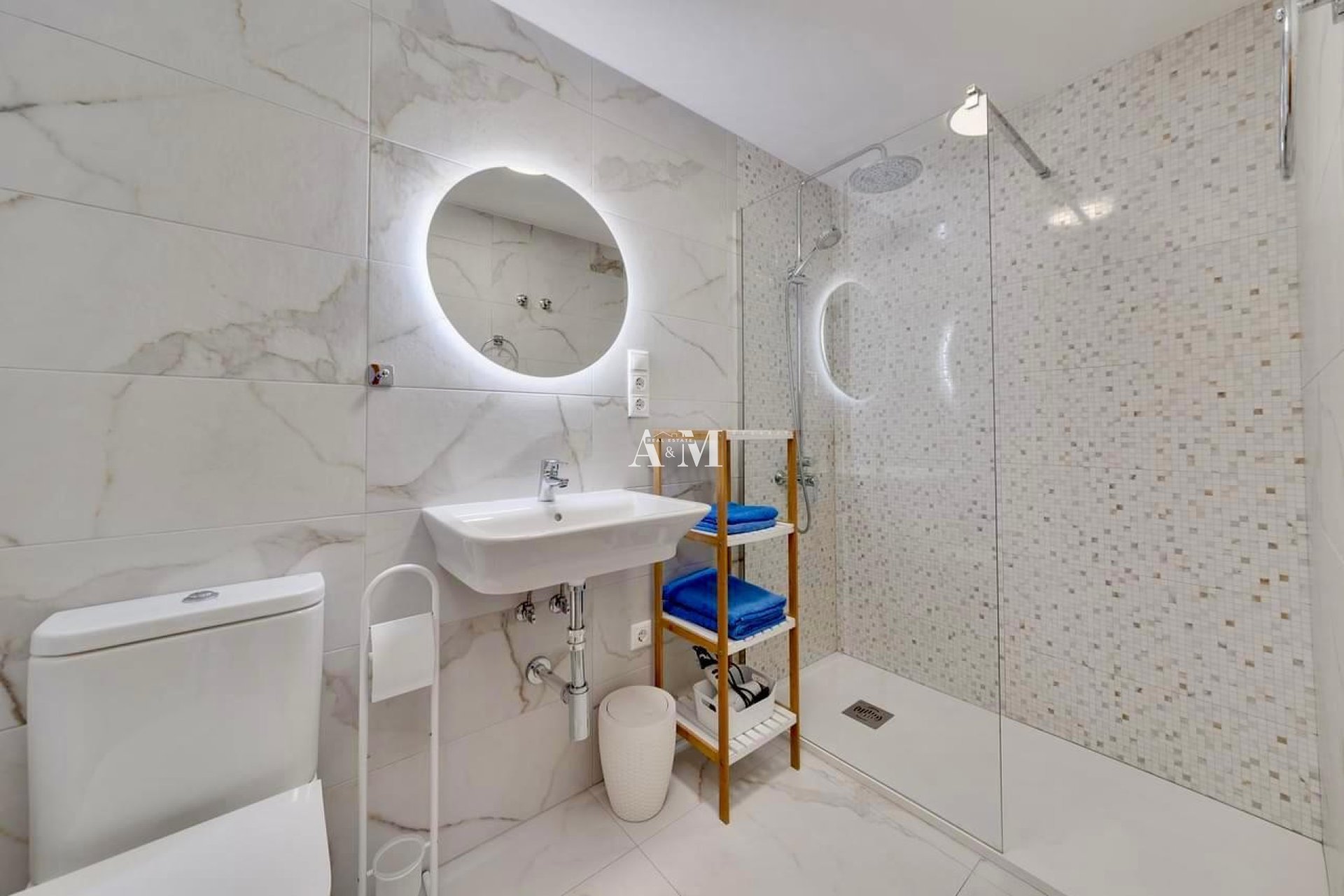 Long Term Rental - Study - Torrevieja - Torrelamata - La Mata