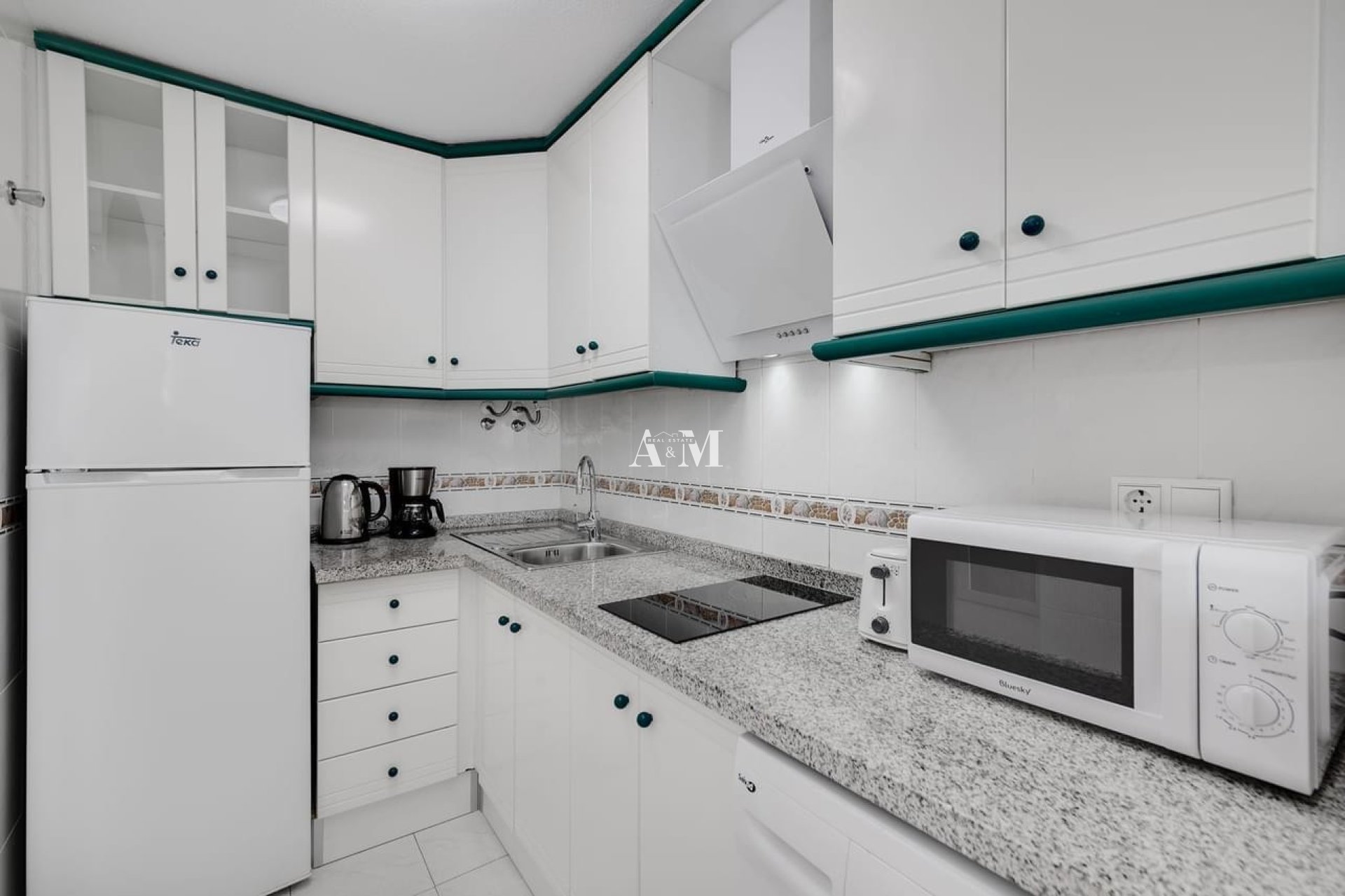 Long Term Rental - Study - Torrevieja - Torrelamata - La Mata