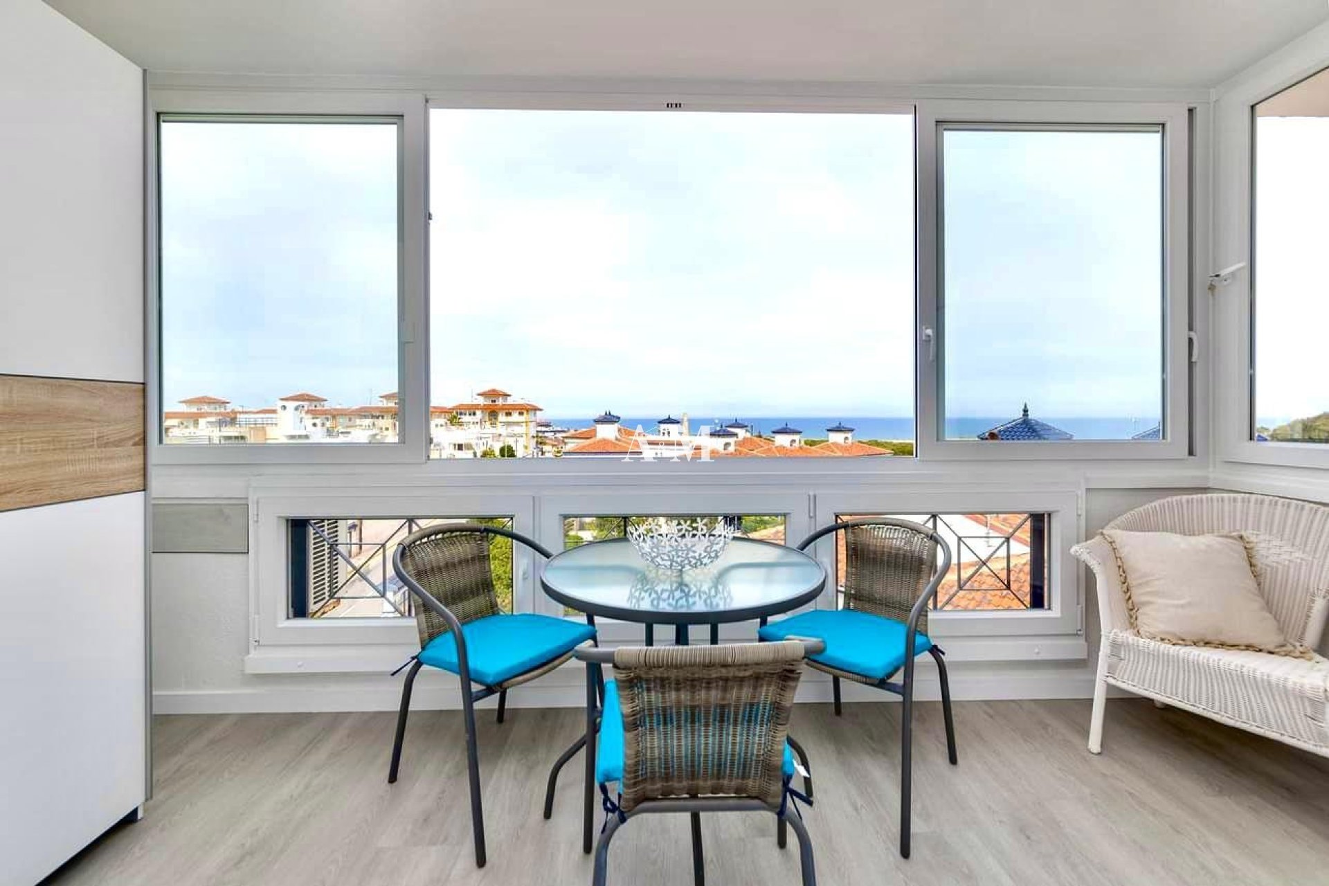 Long Term Rental - Study - Torrevieja - Torrelamata - La Mata