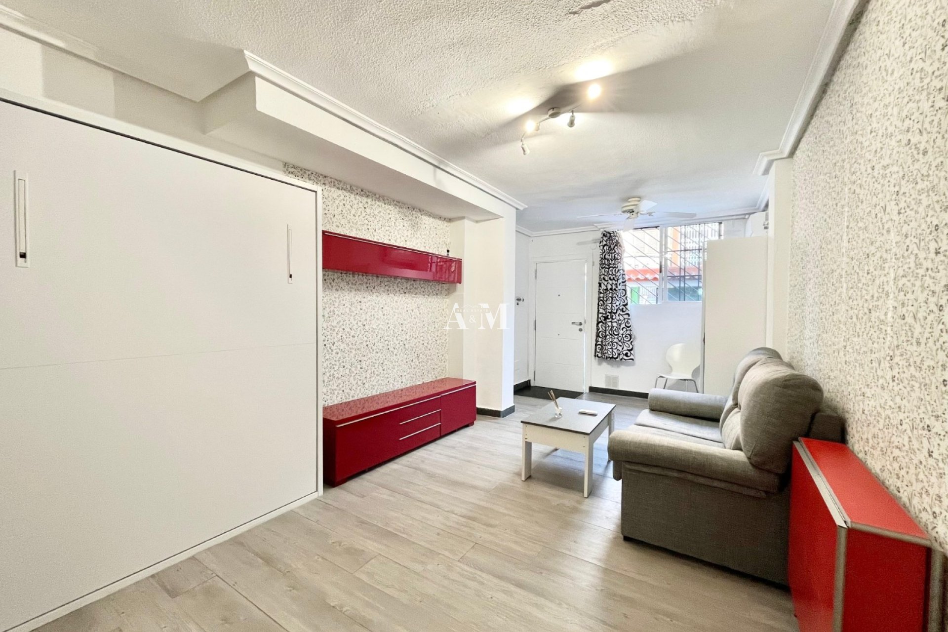 Long Term Rental - Study - Torrevieja