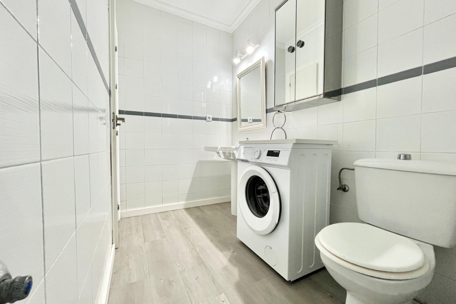 Long Term Rental - Study - Torrevieja