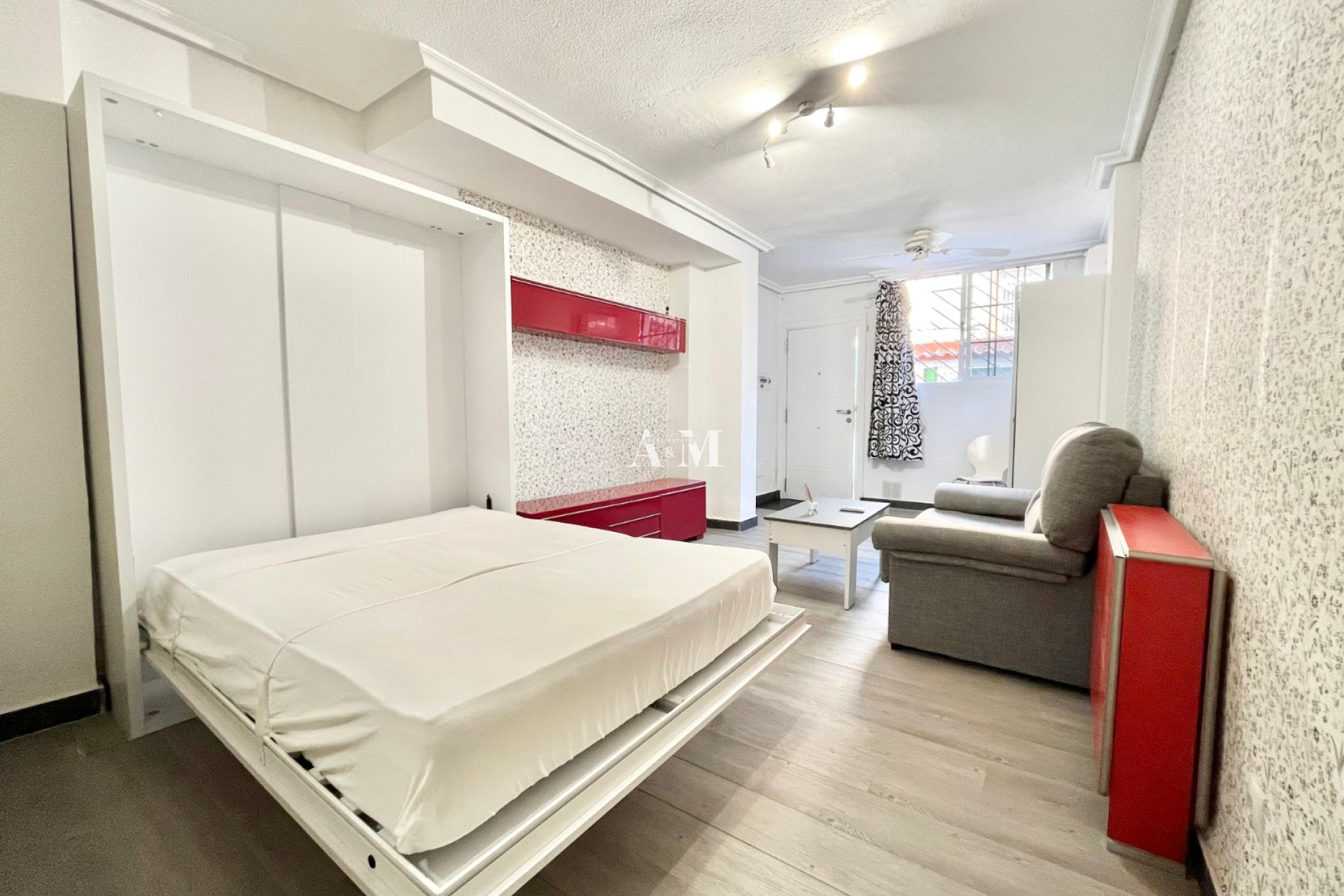 Long Term Rental - Study - Torrevieja