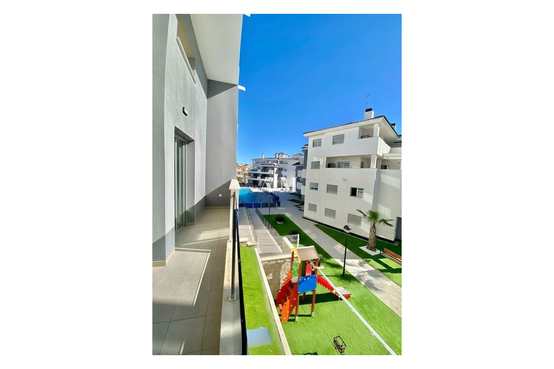 Long Term Rental - Townhouse - Res. Las Filipinas