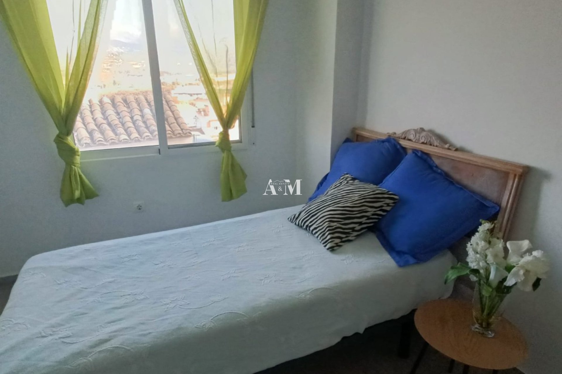 Long Term Rental - Townhouse - Sax