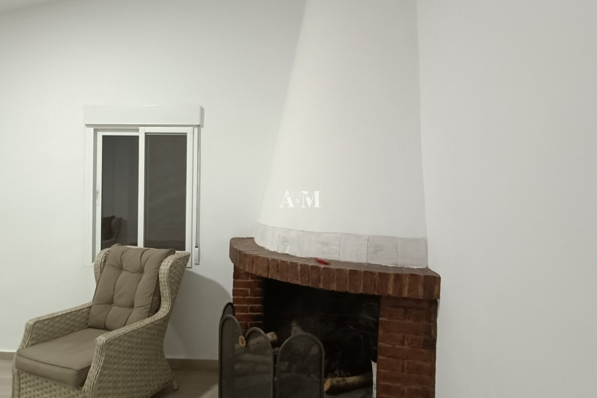 Long Term Rental - Townhouse - Sax
