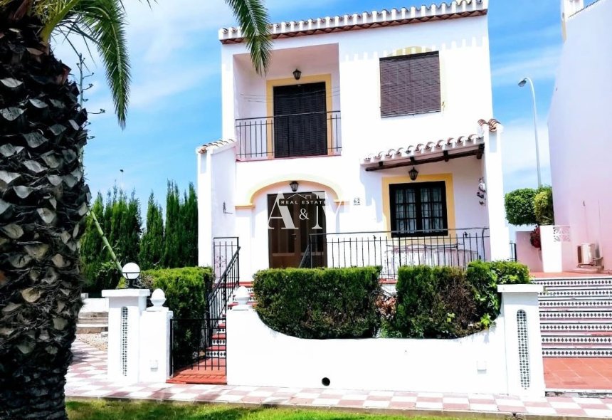 Long Term Rental - Townhouse - Torrevieja - Nueva Torrevieja - Aguas Nuevas