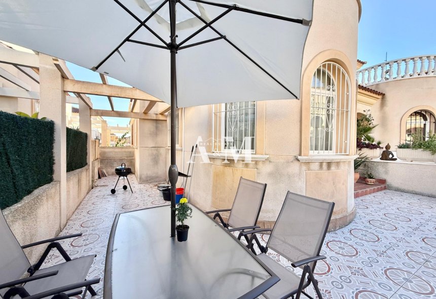 Long Term Rental - Townhouse - Torrevieja - Nueva Torrevieja 