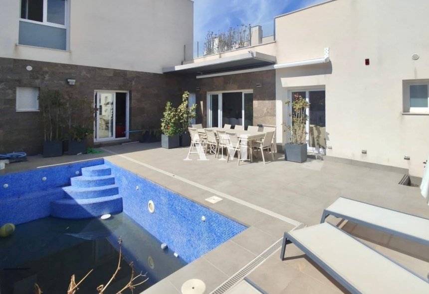 Long Term Rental - Villa - Alicante - Daya Vieja