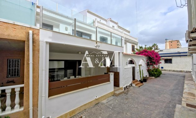 Maison de ville - Location à long terme - Torre de la Horadada - Mil Palmeras