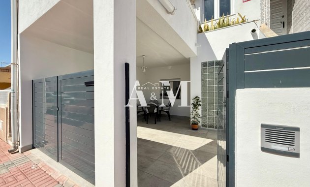 Maison de ville - Location à long terme - Torrevieja - El Acequión - Los Náufragos