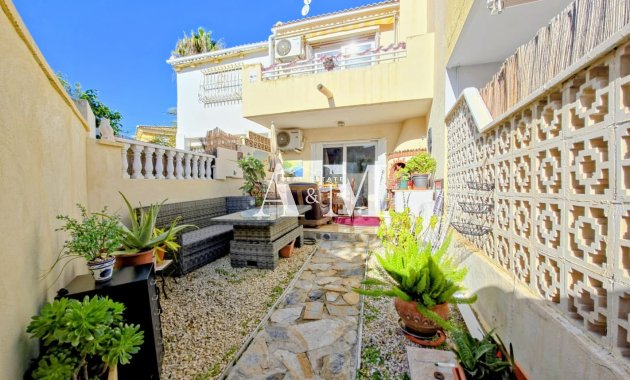 Maison de ville - Location à long terme - Torrevieja - Nueva Torrevieja - Aguas Nuevas