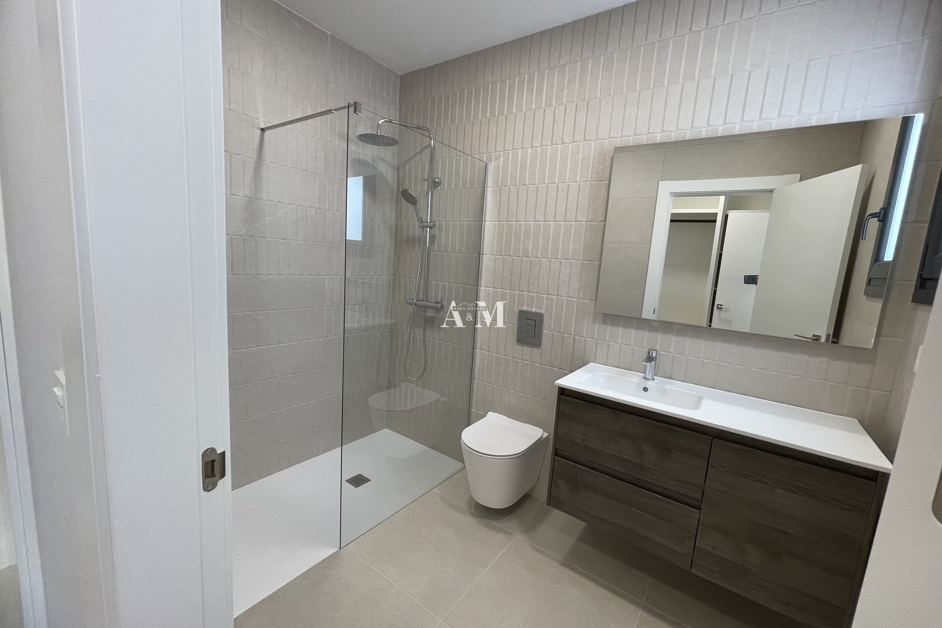 New Build - detached - Heredades