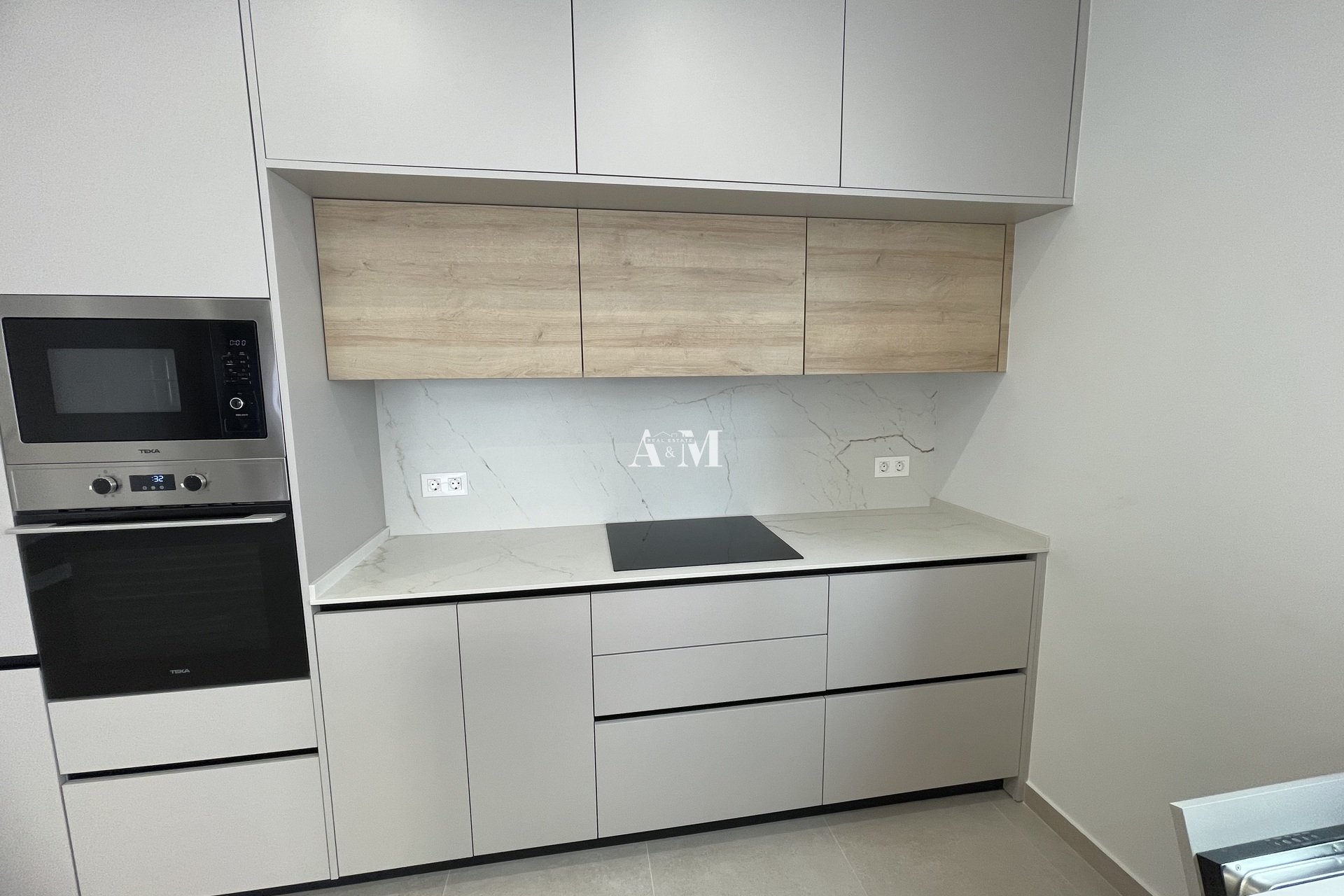 New Build - detached - Heredades