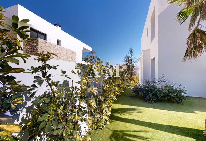 Новое здание - detached - Polop