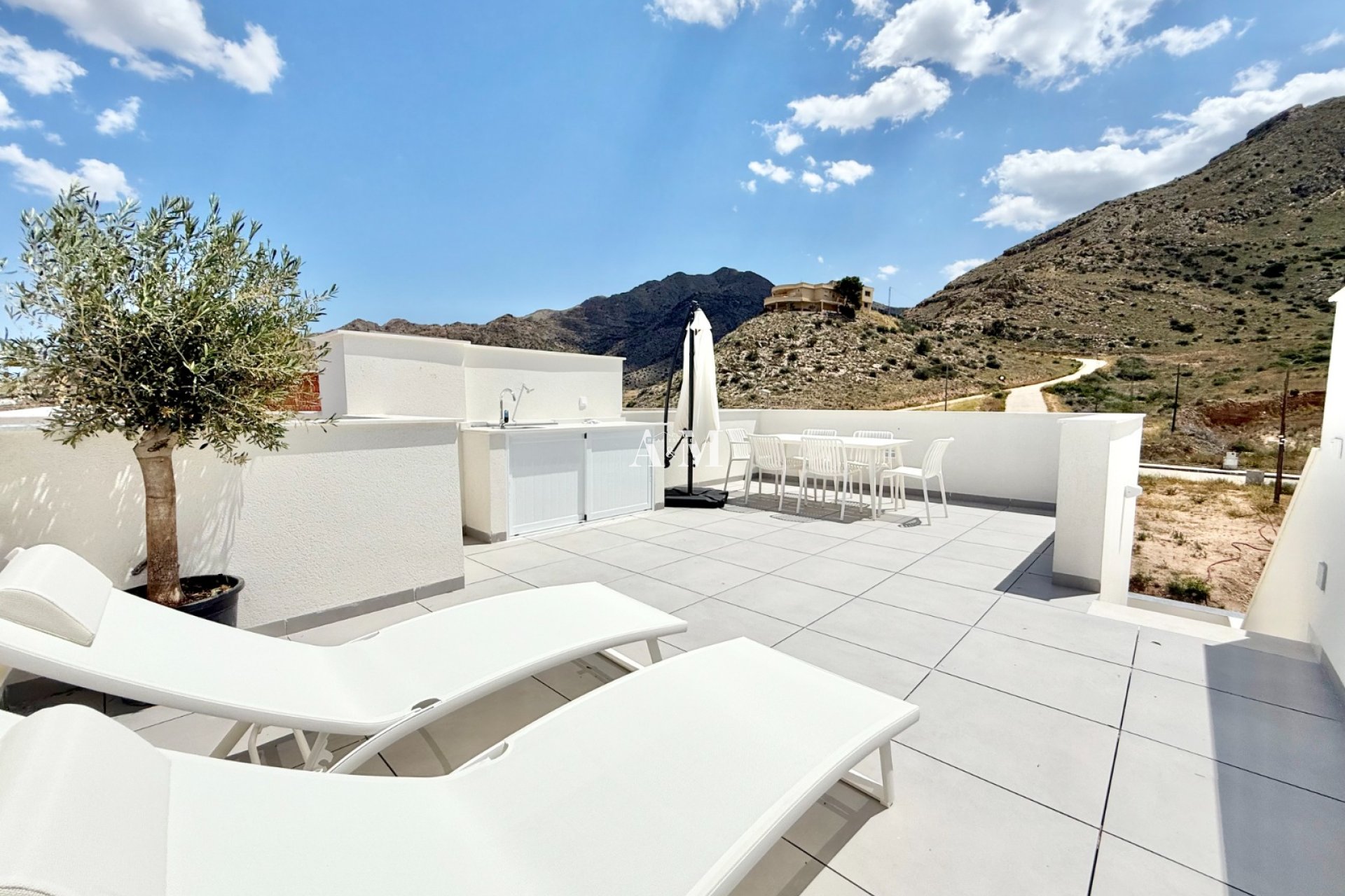 Новое здание - high-bungalow - Cox