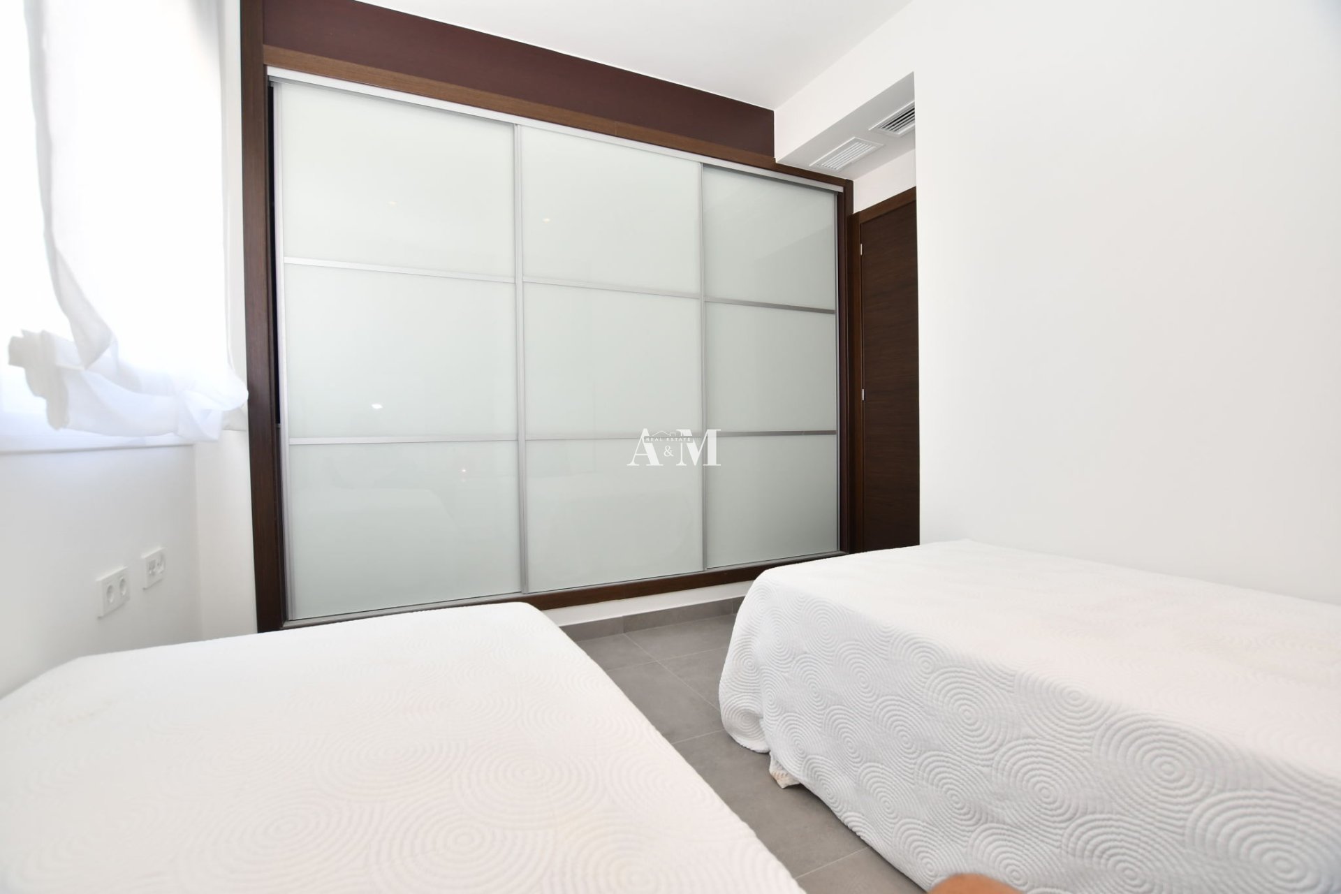 Новое здание - low-bungalow - San Miguel de Salinas