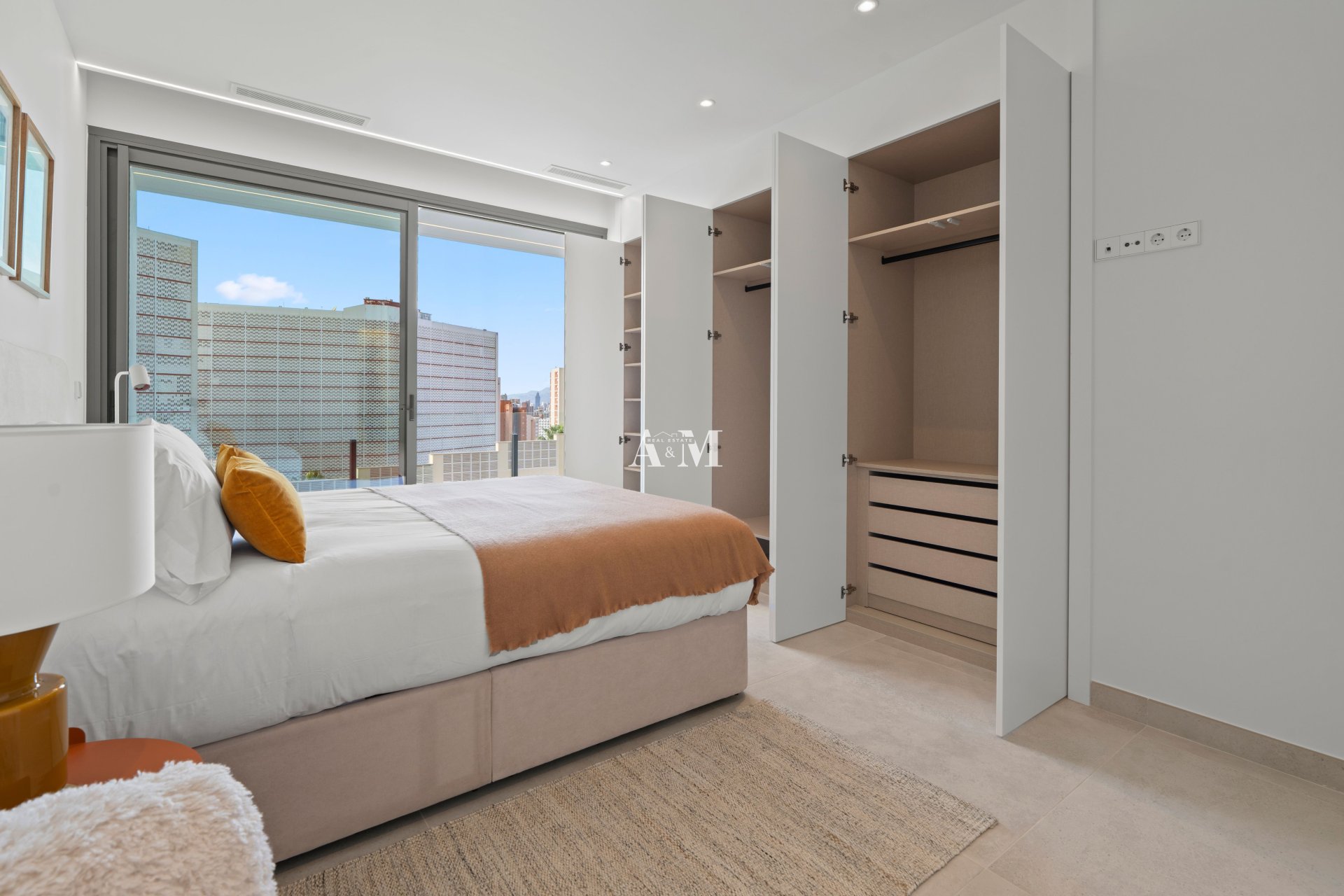 Новое здание - Rород - Benidorm