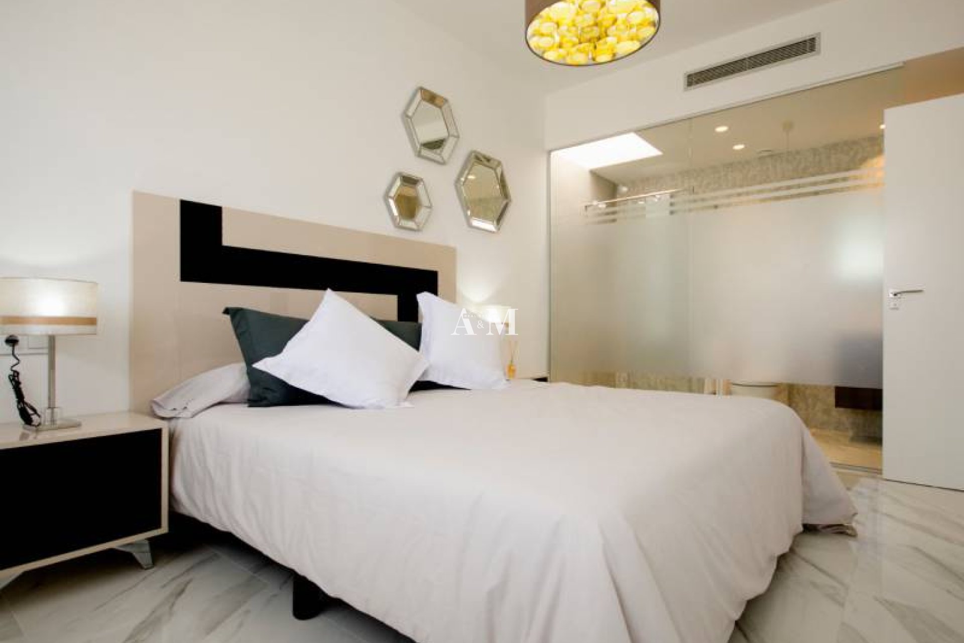 Новое здание - Rород - Orihuela