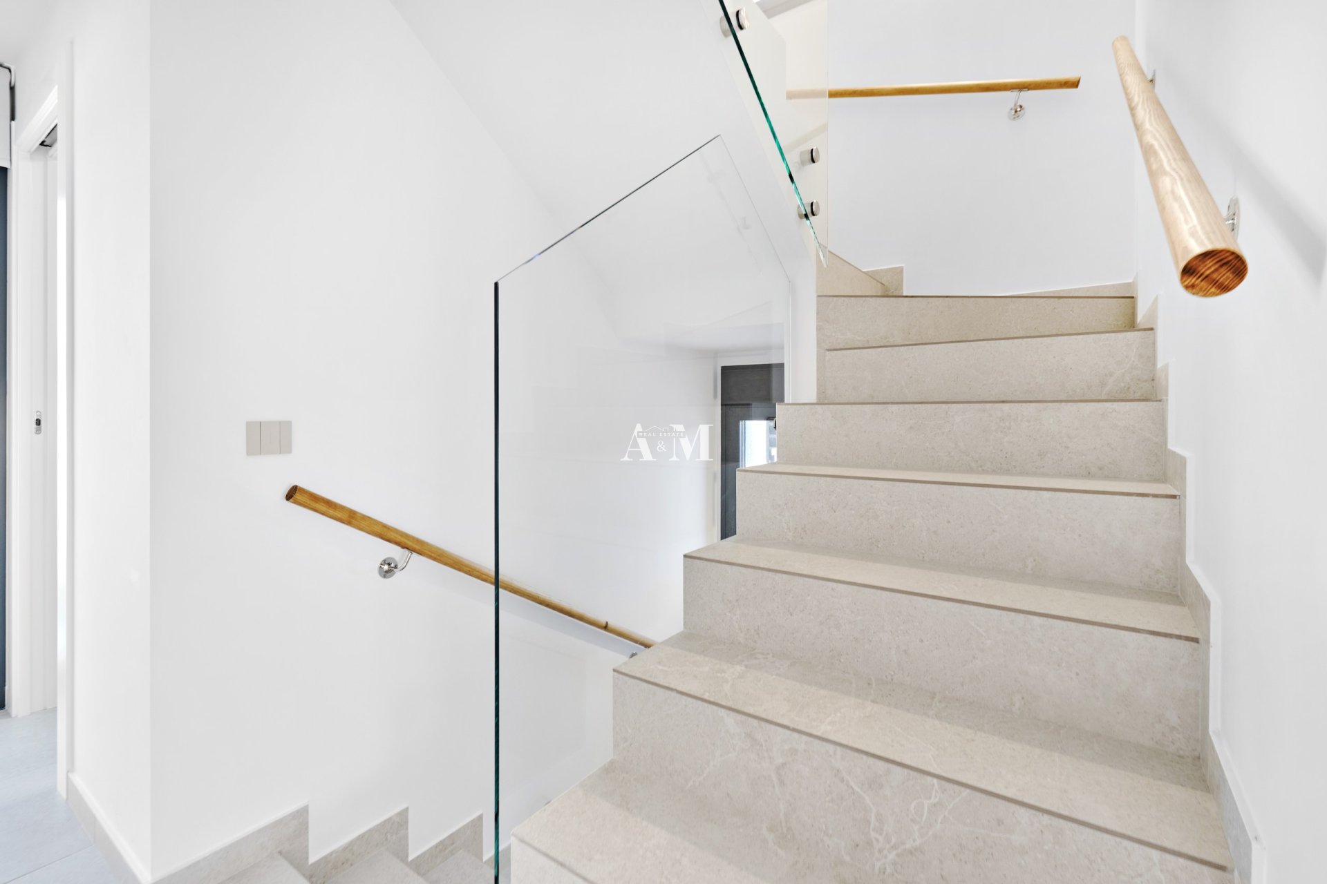 Новое здание - Rород - San Miguel de Salinas