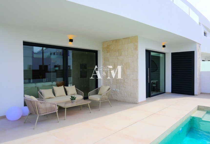 Obra nueva - detached - Dolores