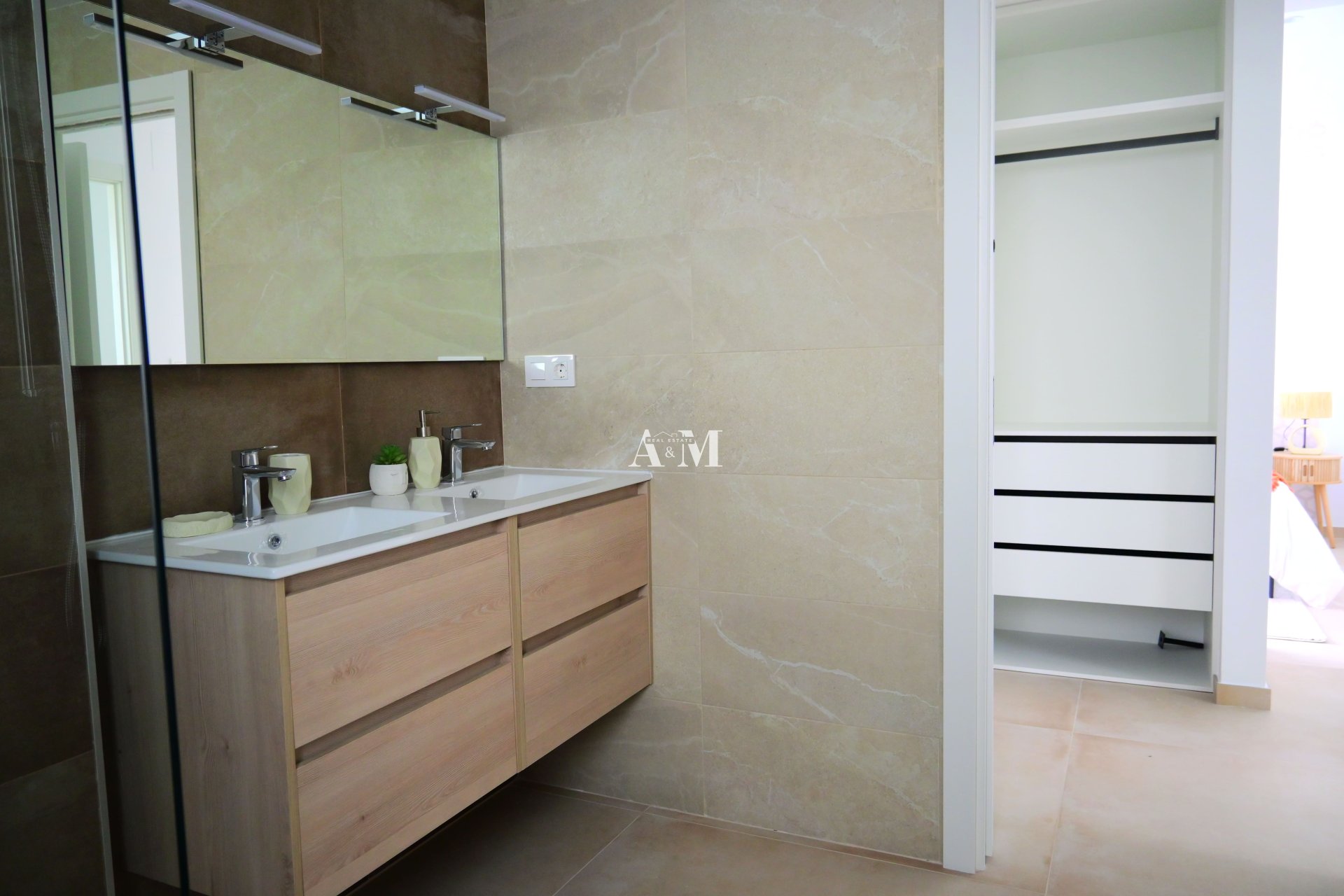 Obra nueva - detached - Dolores