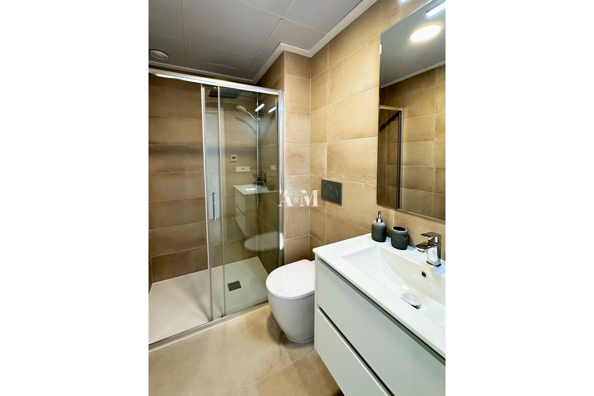 Obra nueva - detached - Dolores