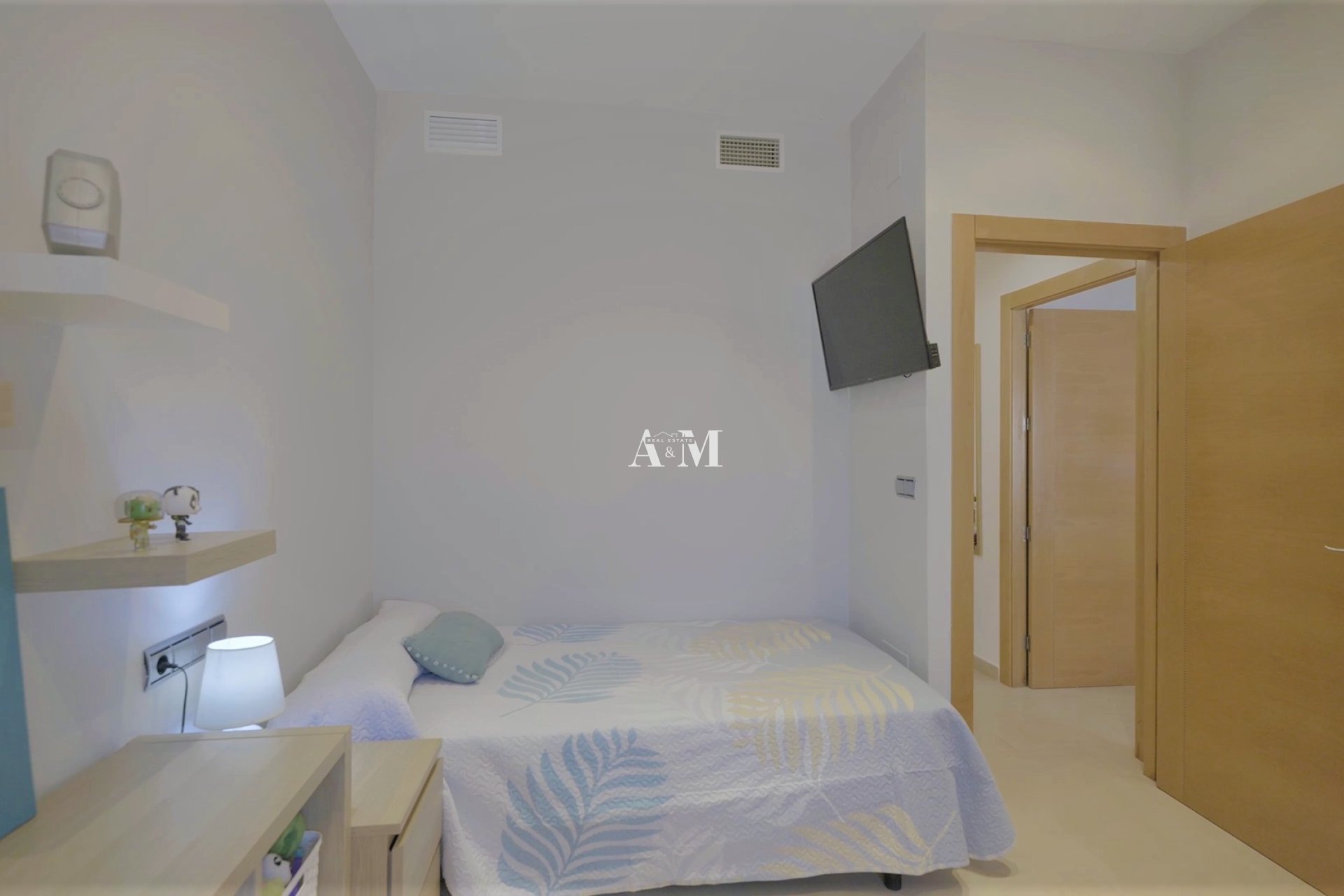 Obra nueva - Villa - Jerónimo y Avileses