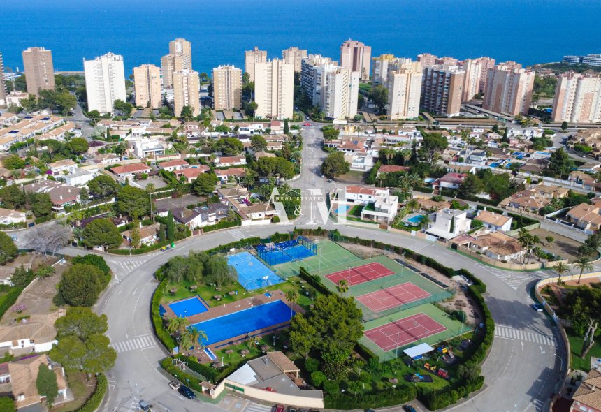 Obra nueva - Villa - Orihuela Costa