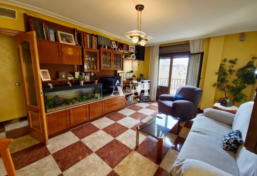 Resale - Apartment / flat - Orihuela