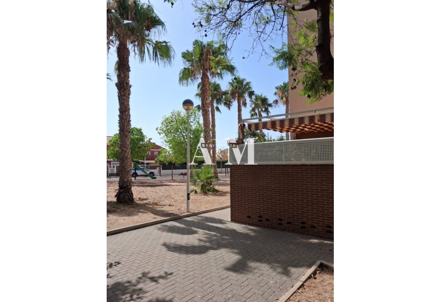 Resale - Apartment / flat - Punta Brava - Los Urrutias