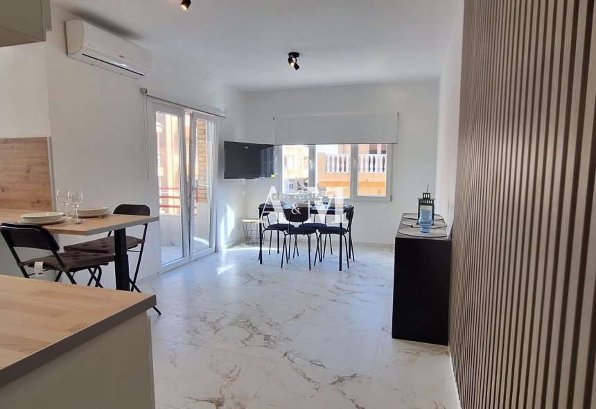 Resale - Apartment / flat - Torrevieja - Centro