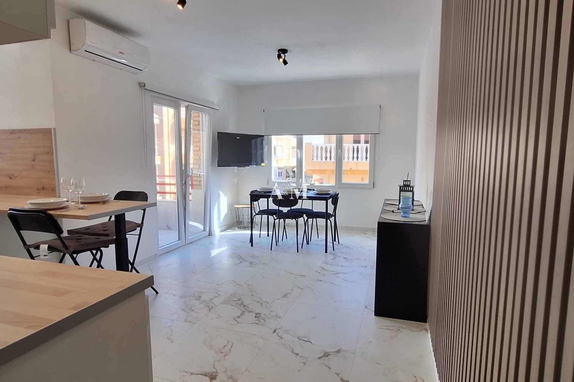Resale - Apartment / flat - Torrevieja - Centro