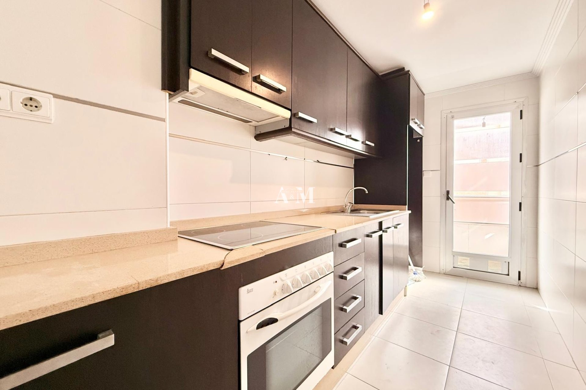 Resale - Apartment / flat - Torrevieja - Centro
