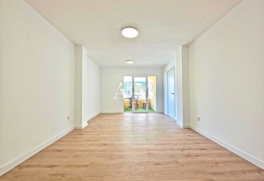 Resale - Apartment / flat - Torrevieja - El Acequión - Los Náufragos