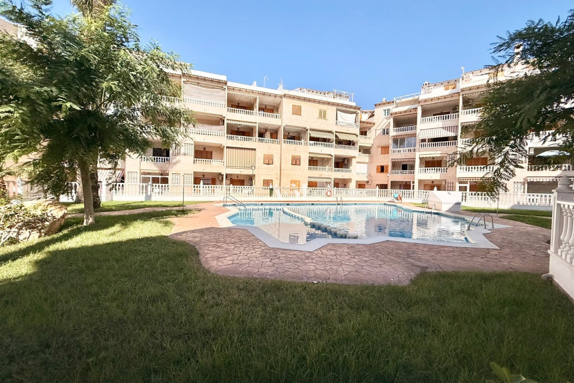 Resale - Apartment / flat - Torrevieja - Playa de los Locos