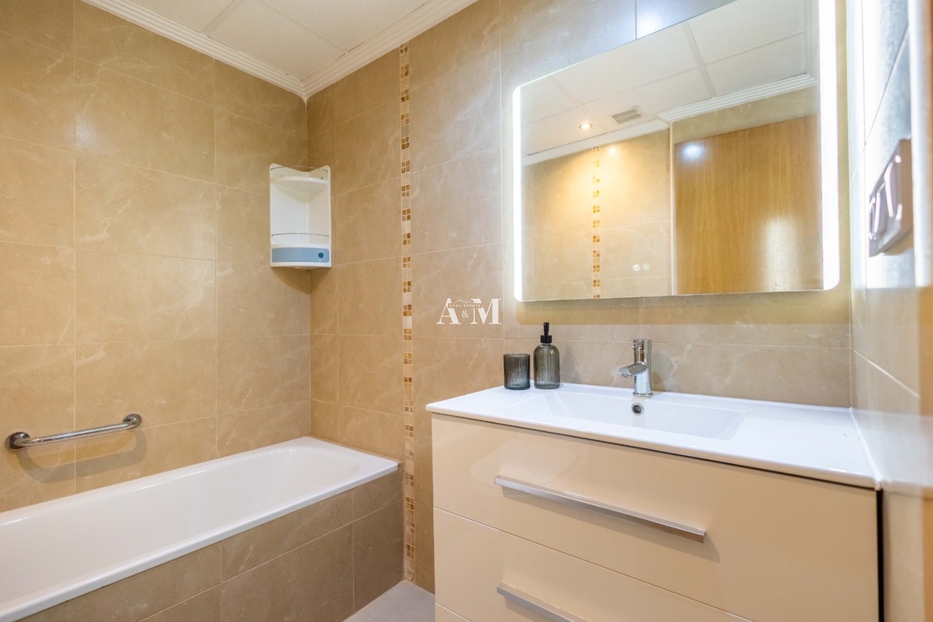 Resale - Apartment / flat - Torrevieja - Playa del Cura