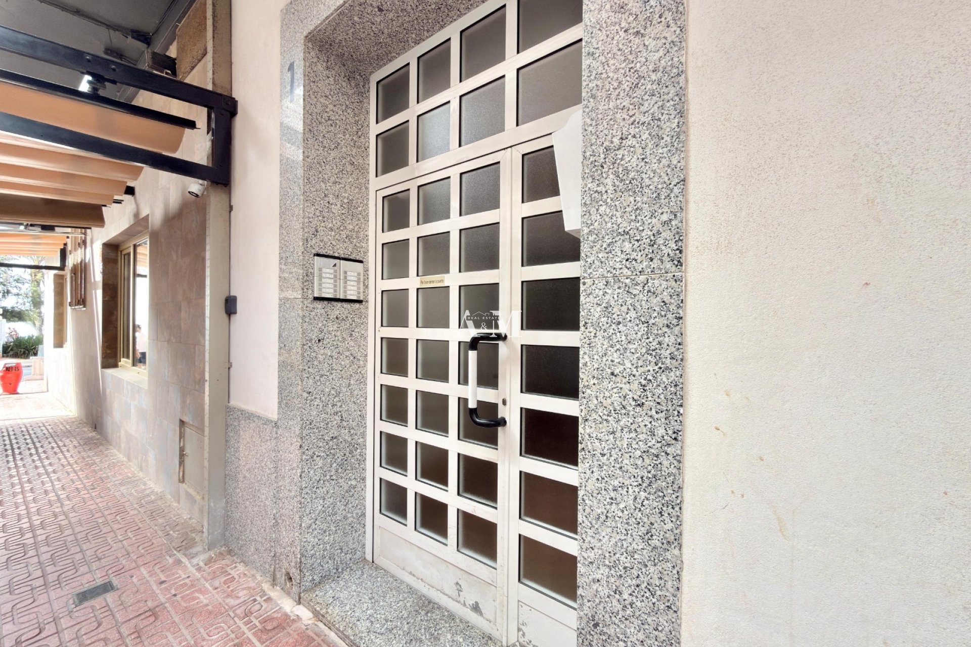 Resale - Apartment / flat - Torrevieja - Playa del Cura
