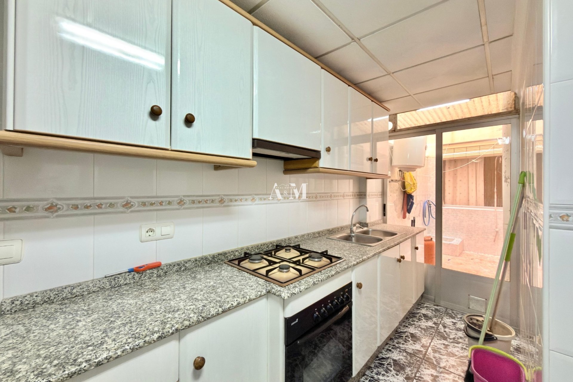Resale - Apartment / flat - Torrevieja - Playa del Cura
