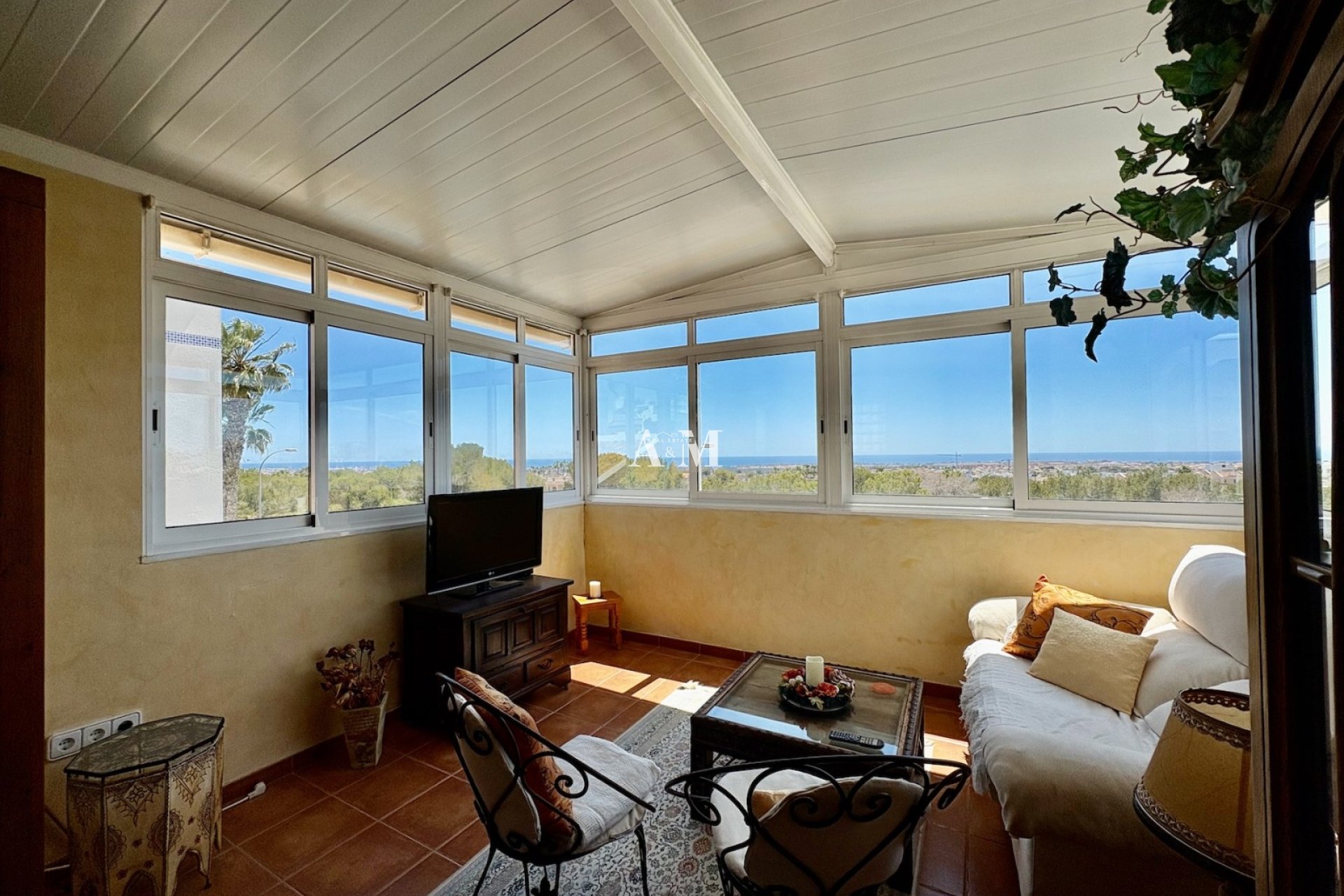 Resale - Chalet - Orihuela Costa - Villamartín