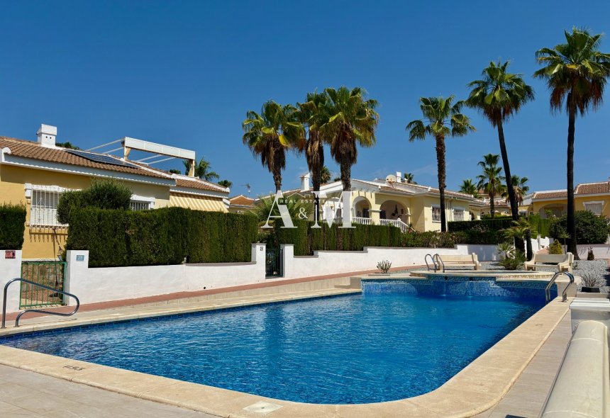 Resale - Chalet - Rojales - Ciudad Quesada