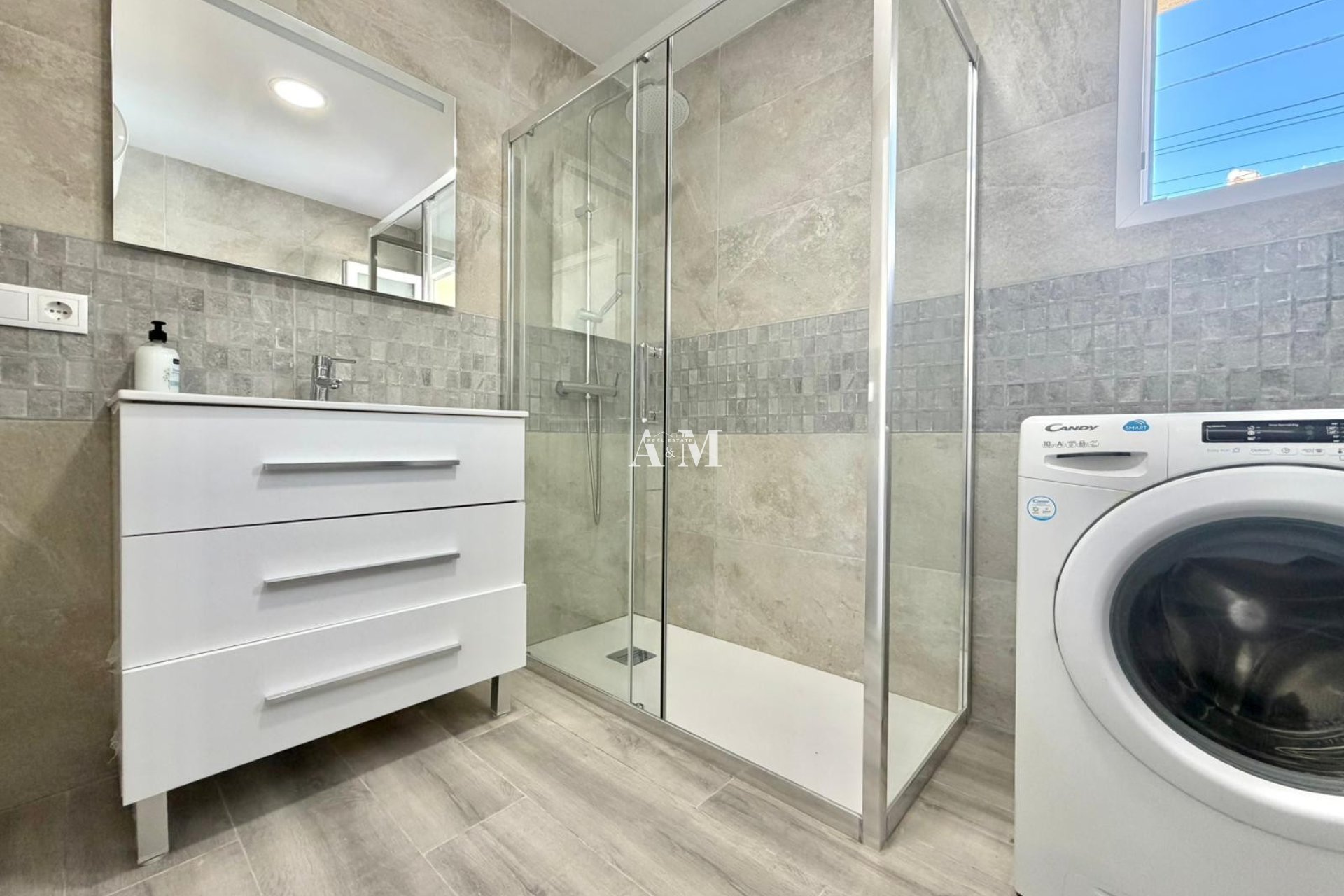 Resale - Chalet - Torrevieja - Nueva Torrevieja 