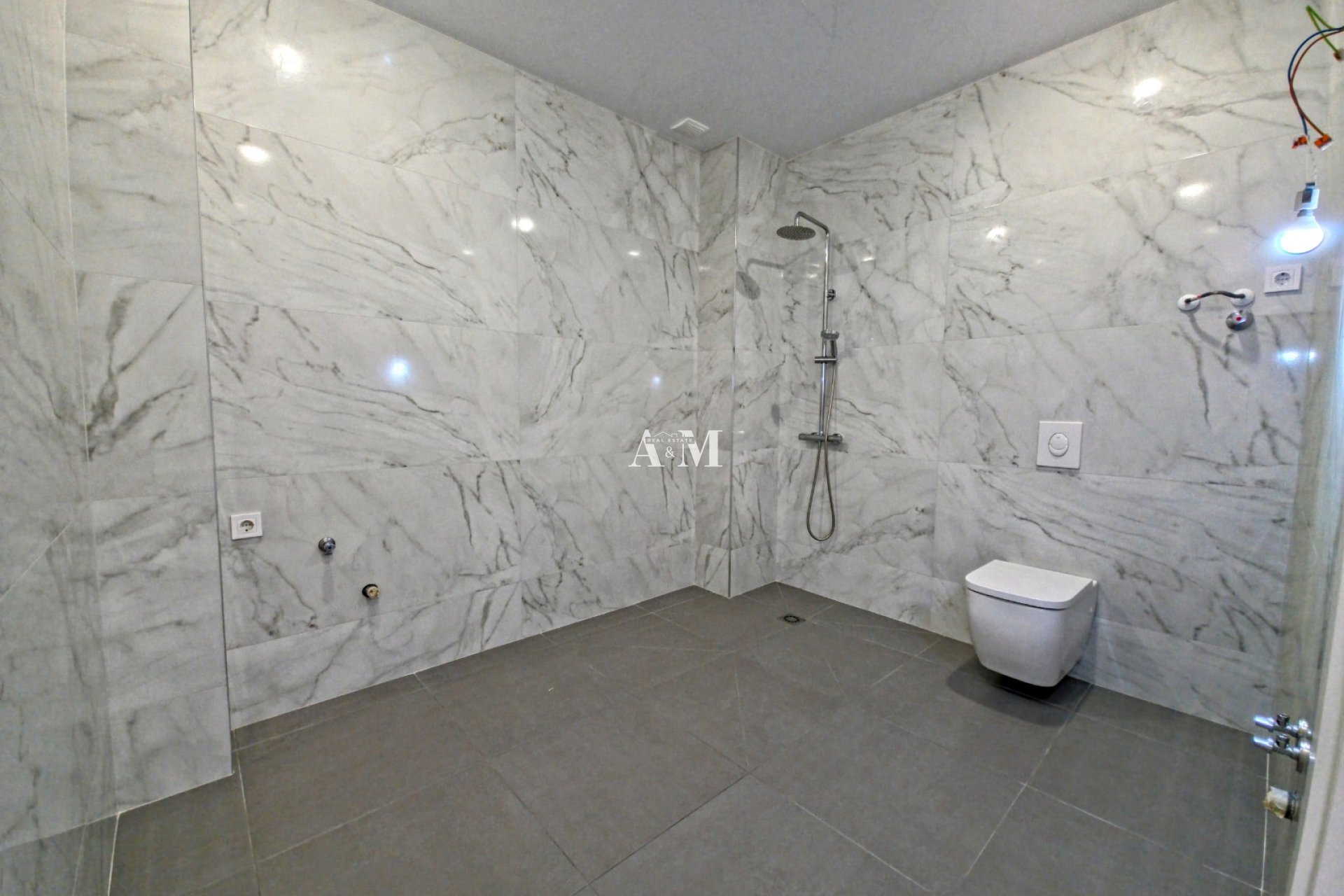 Resale - Commercial - Torrevieja - Centro