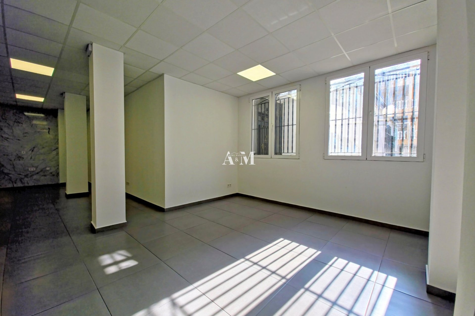 Resale - Commercial - Torrevieja - Centro