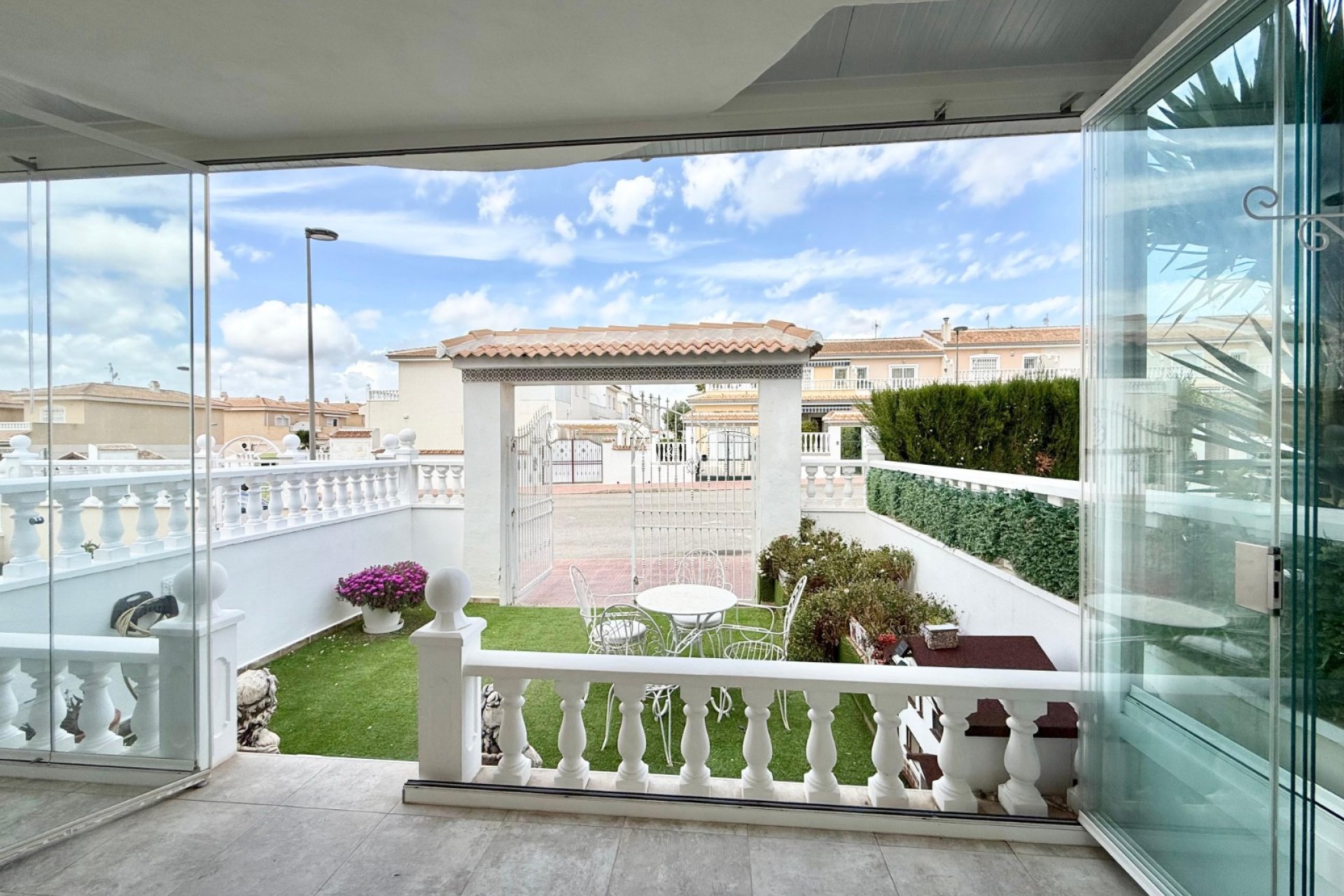 Resale - Townhouse - Benijofar