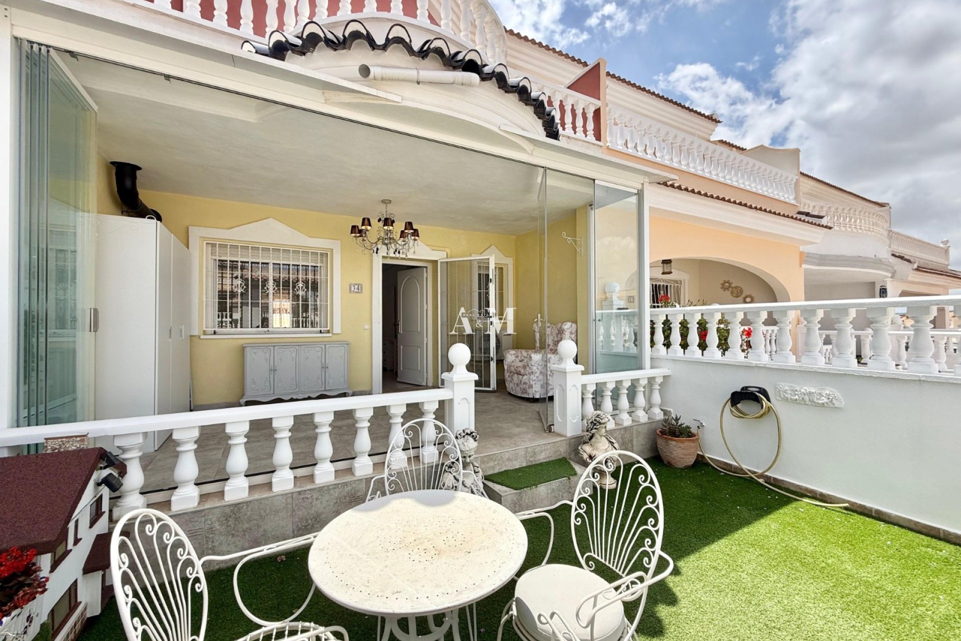 Resale - Townhouse - Benijofar