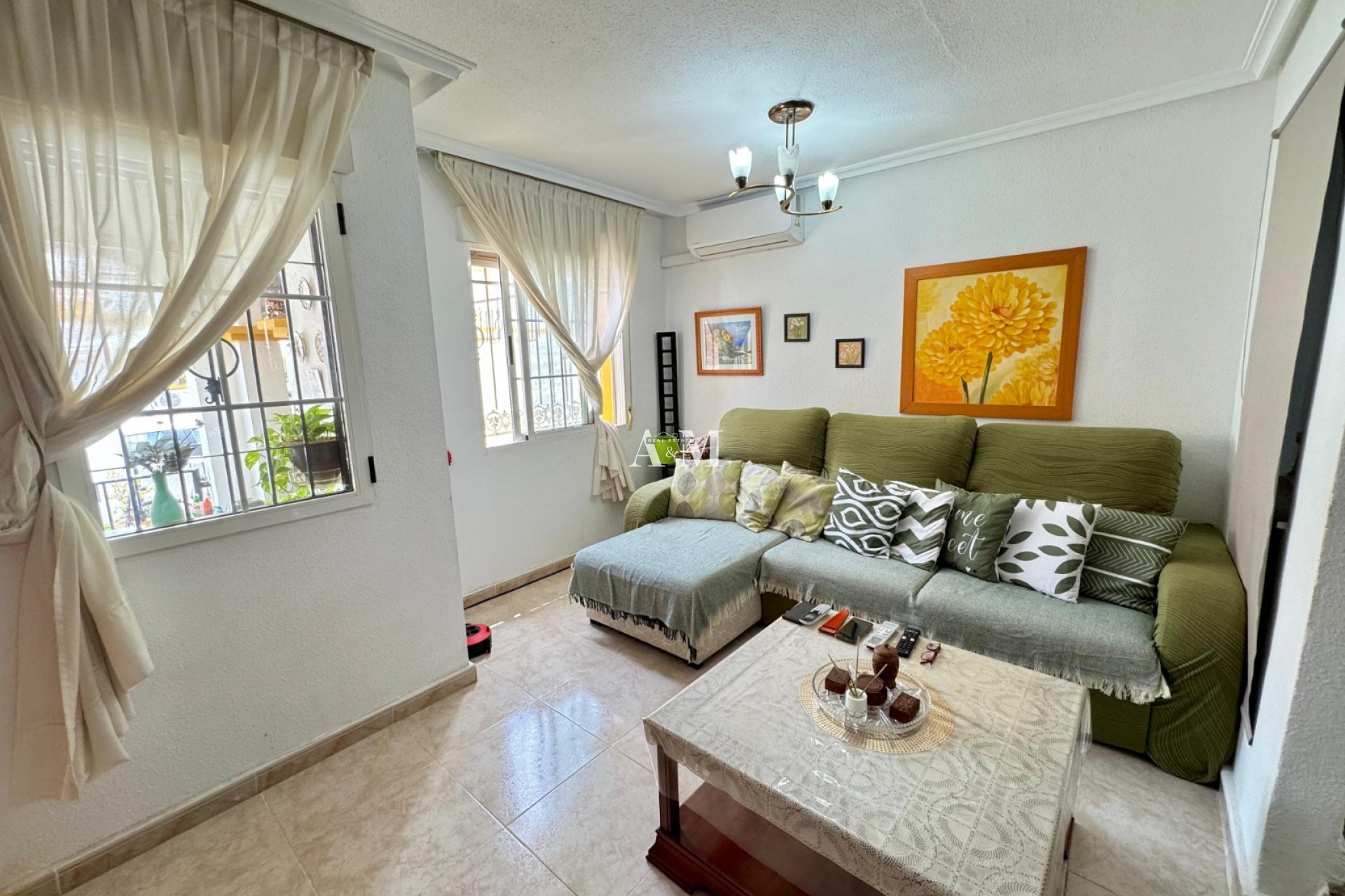 Resale - Townhouse - Torrevieja - La Siesta - El Salado -  Torreta